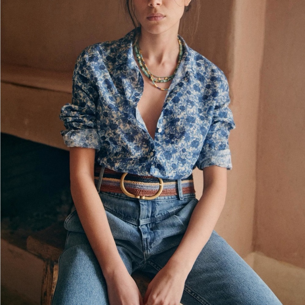 NWT Sezane Pierro Peonies Bleu. US 2/ FR 34. BEAUTIFUL color, petite floral